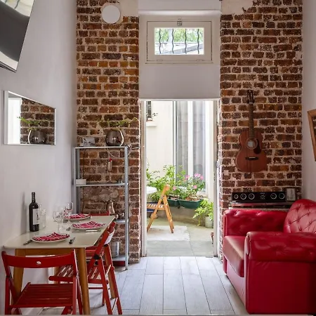 Duplex And Private Patio At Eiffel Tower Paris