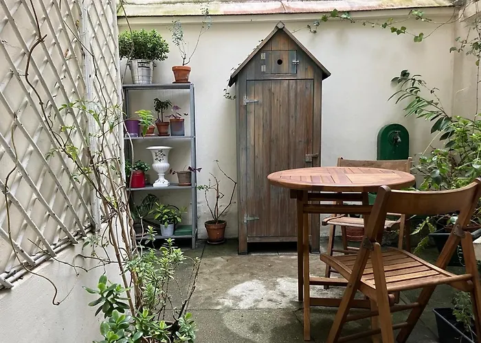 Duplex And Private Patio At Eiffel Tower Paris
